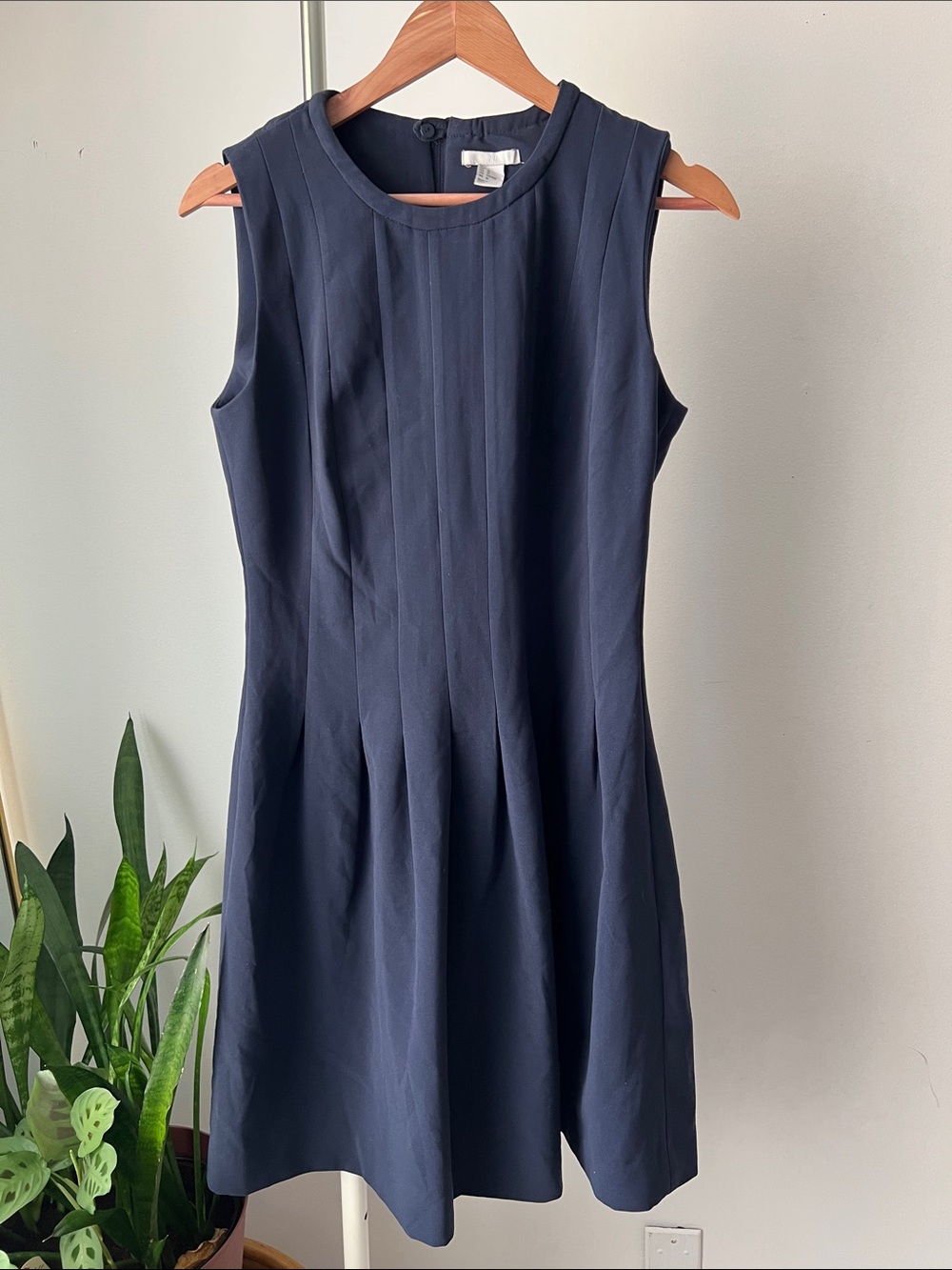 H&M Navy Sleeveless Pleated Mini Dress
